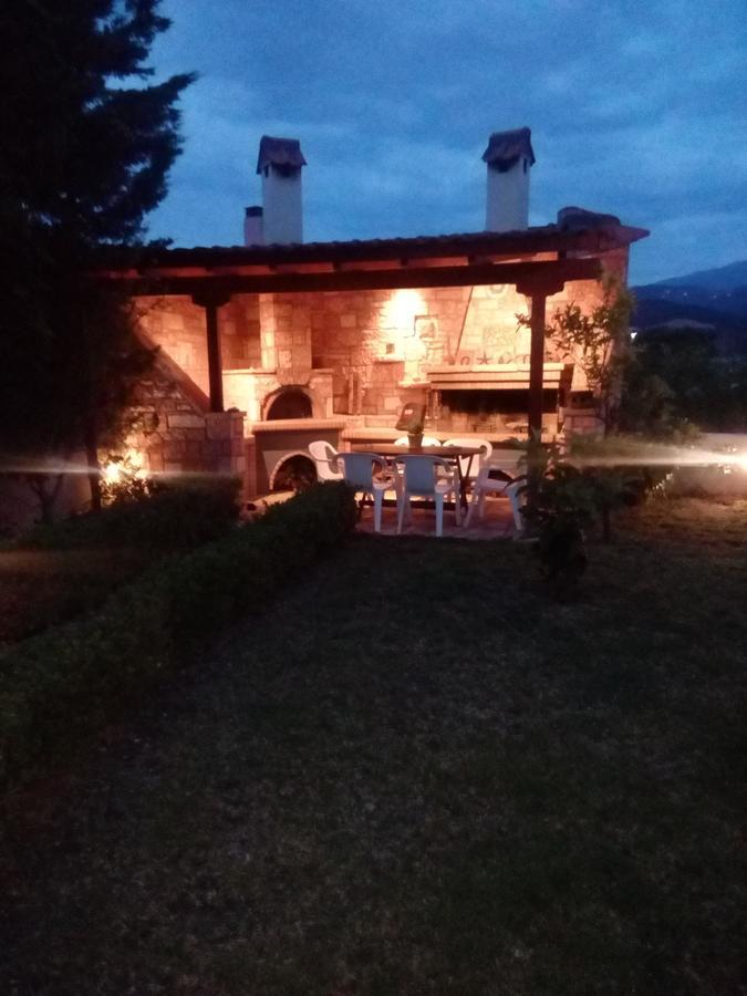 Elen House Villa Chiliadou  Exteriör bild